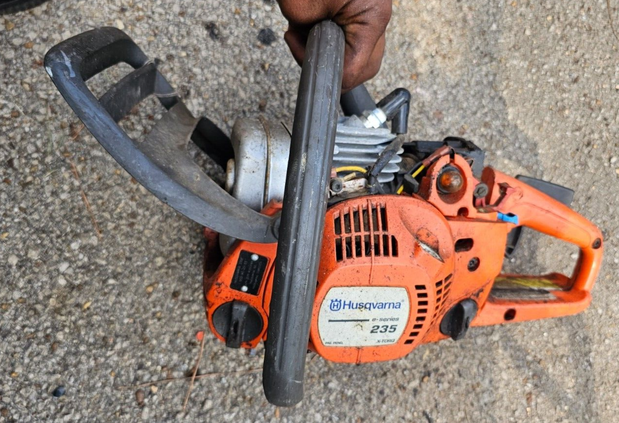Husqvarna 235-RII-2006-04
