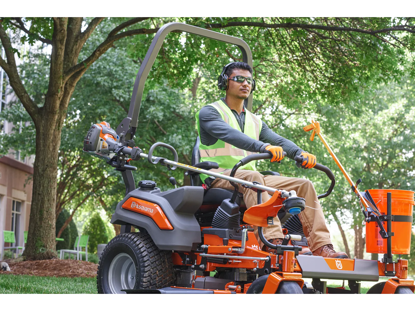 Husqvarna M46 2004 01